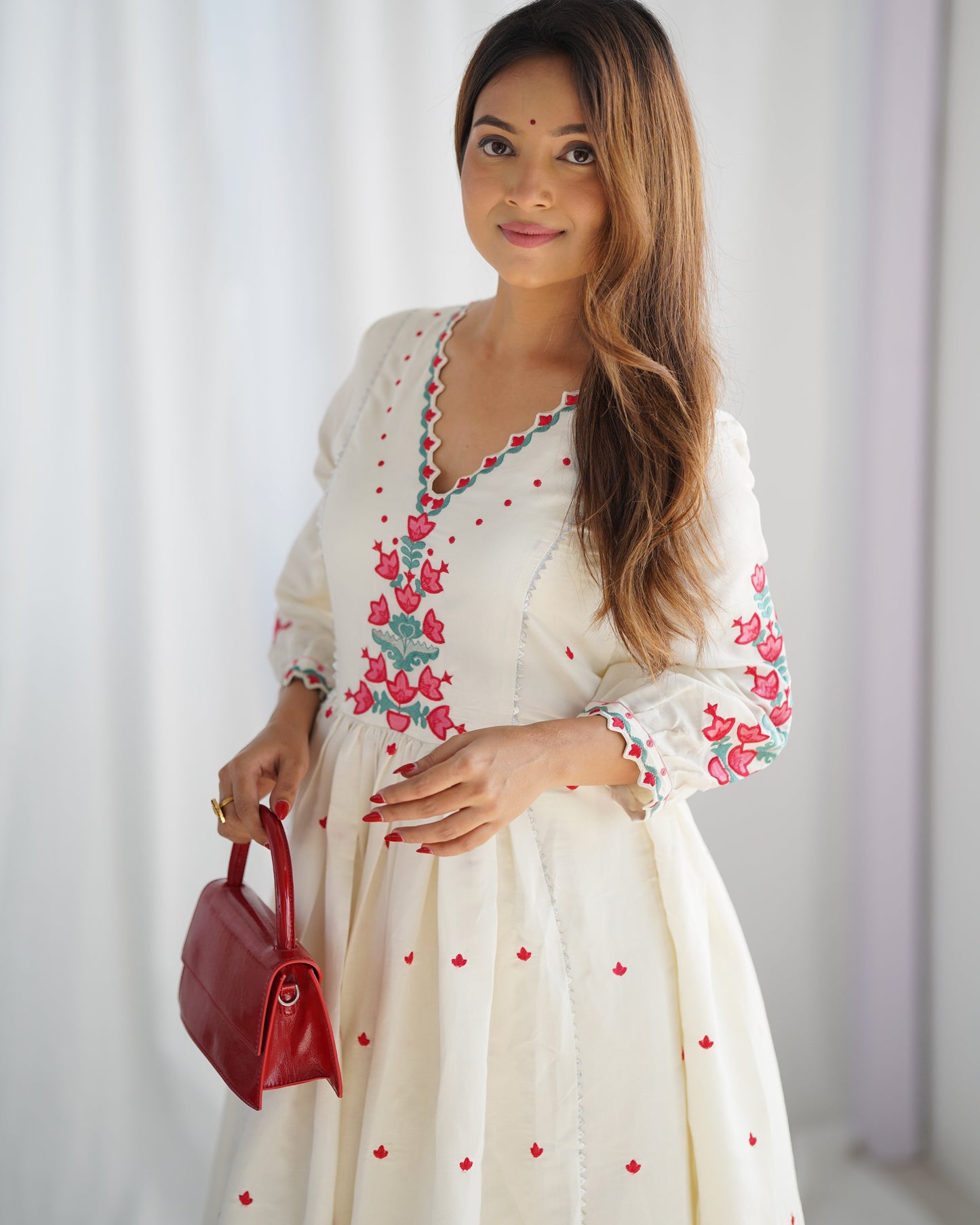 Elegant Ivory Floral Kurta Set