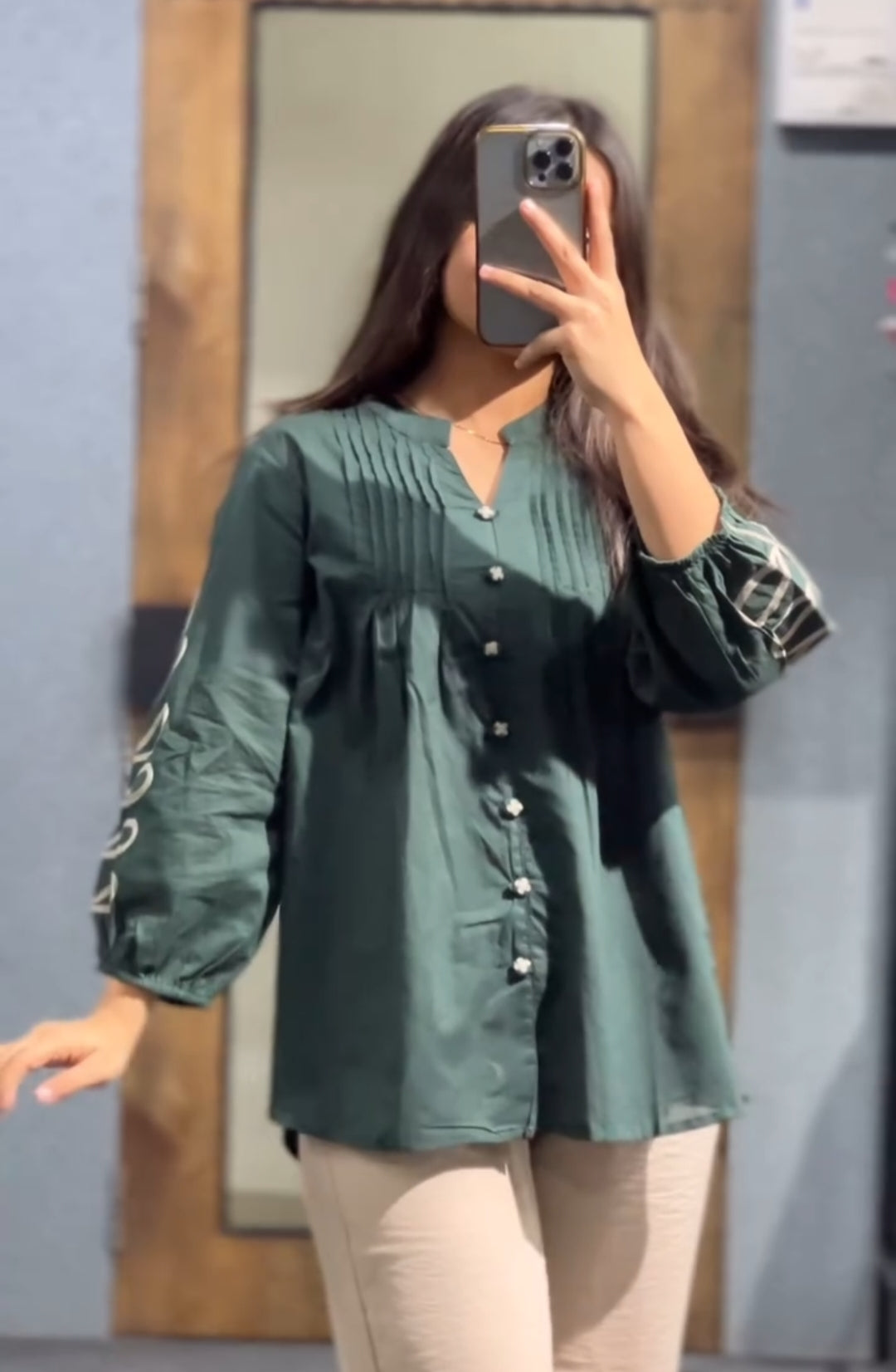 Gulabo Twist Top (Only Top)