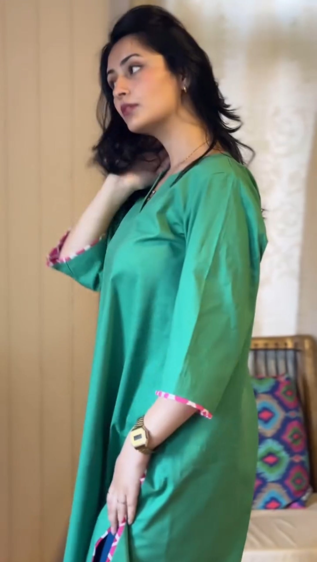Neelam Zari