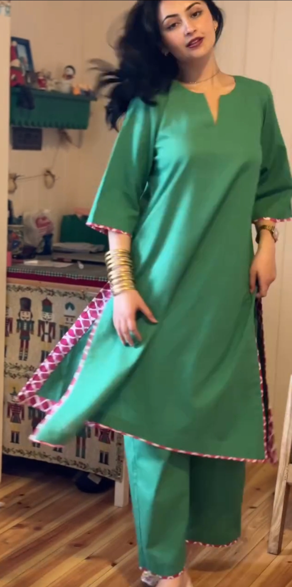 Neelam Zari